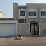 Deluxe Villa Rooms Near Dubai Airport