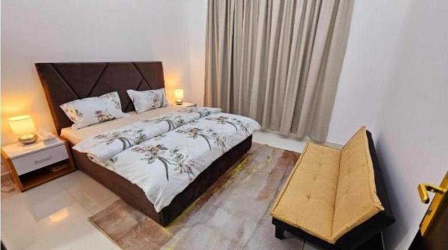 Deluxe Near Airport Homestay